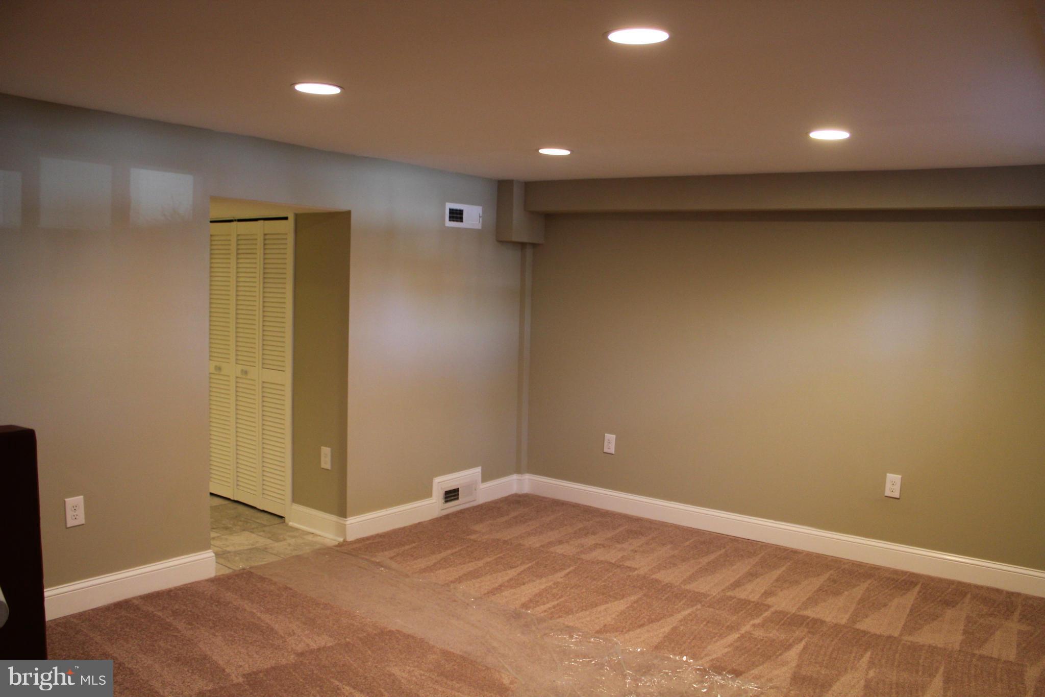 1015 Upnor Road Baltimore, MD 21212 - Photo 21 of 30 a view of an empty room