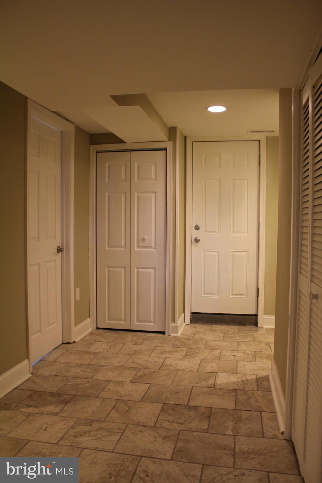 1015 Upnor Road Baltimore, MD 21212 - Photo 22 of 30 a view of an empty room