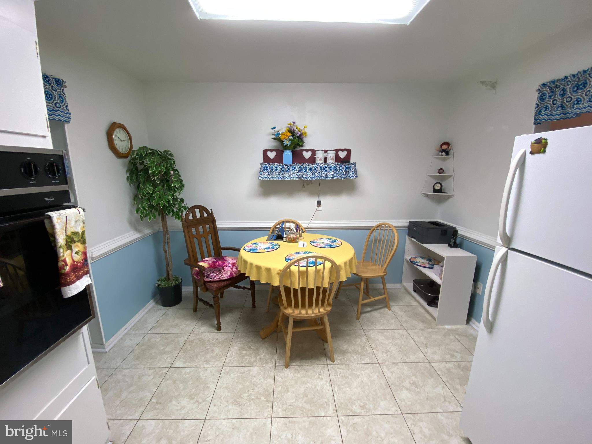 219 Oakton Road Gaithersburg, MD 20877 - Photo 4 of 18 Gallery Image 4
