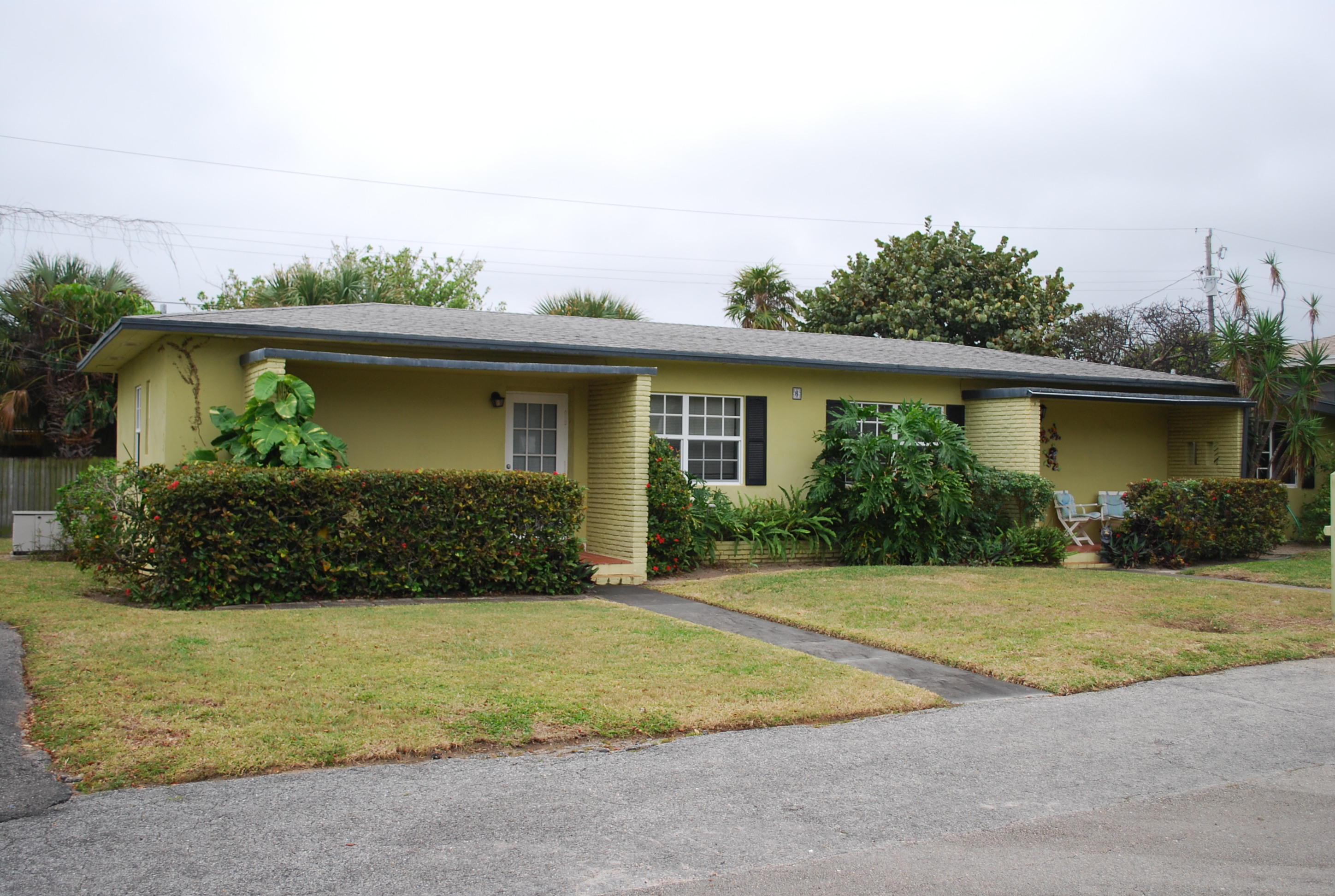 6 Fayette Drive Ocean Ridge, FL 33435 - Photo 1 of 11 Exterior