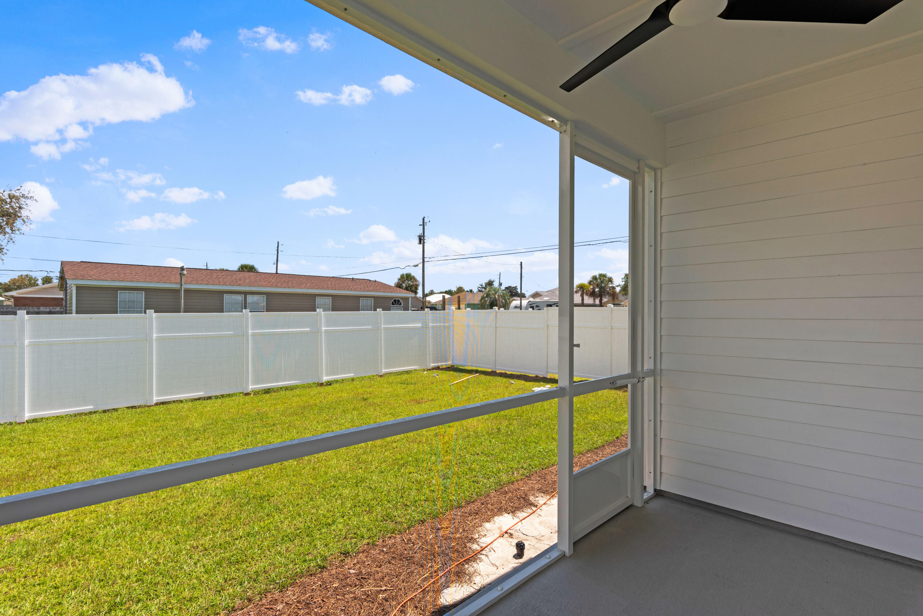 22801 Ann Miller Road Panama City Beach, FL 32413 - Photo 28 of 52 a view of a backyard
