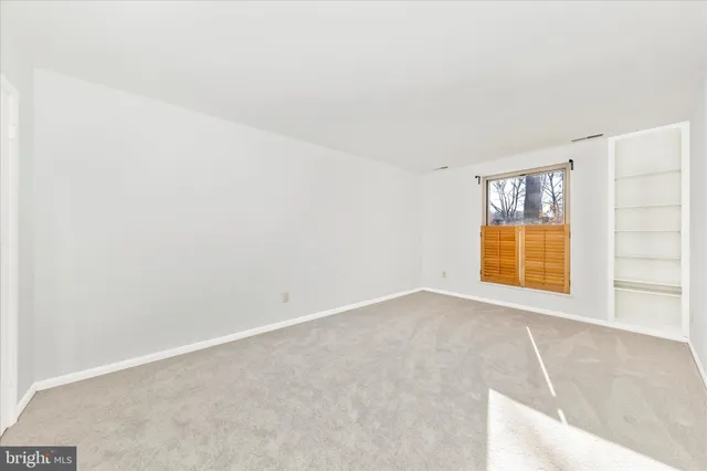 $245,000 | 3316 Woodburn Village Drive, Unit 12, Annandale, VA 22003