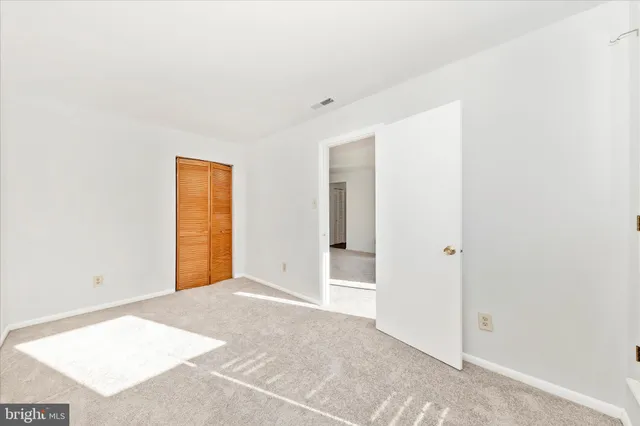 $245,000 | 3316 Woodburn Village Drive, Unit 12, Annandale, VA 22003