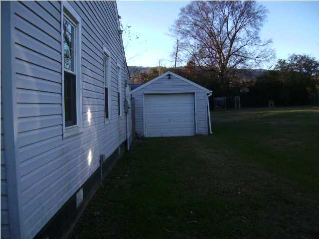 530 Cemetery Road Spring City, TN 37381 - Photo 6 of 26 Additional Photo