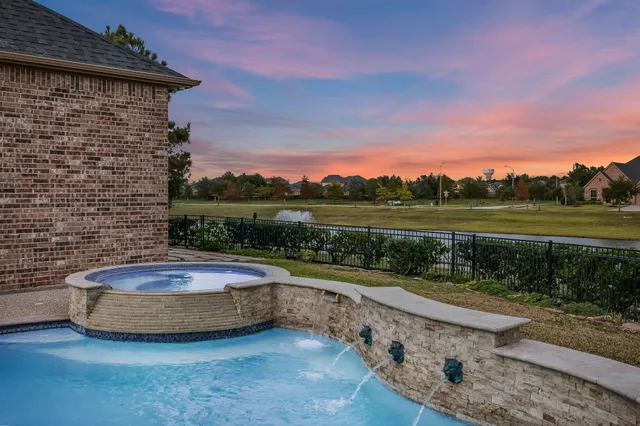 $695,000 | 18610 Winterton Cliff Court, Cypress, TX 77429