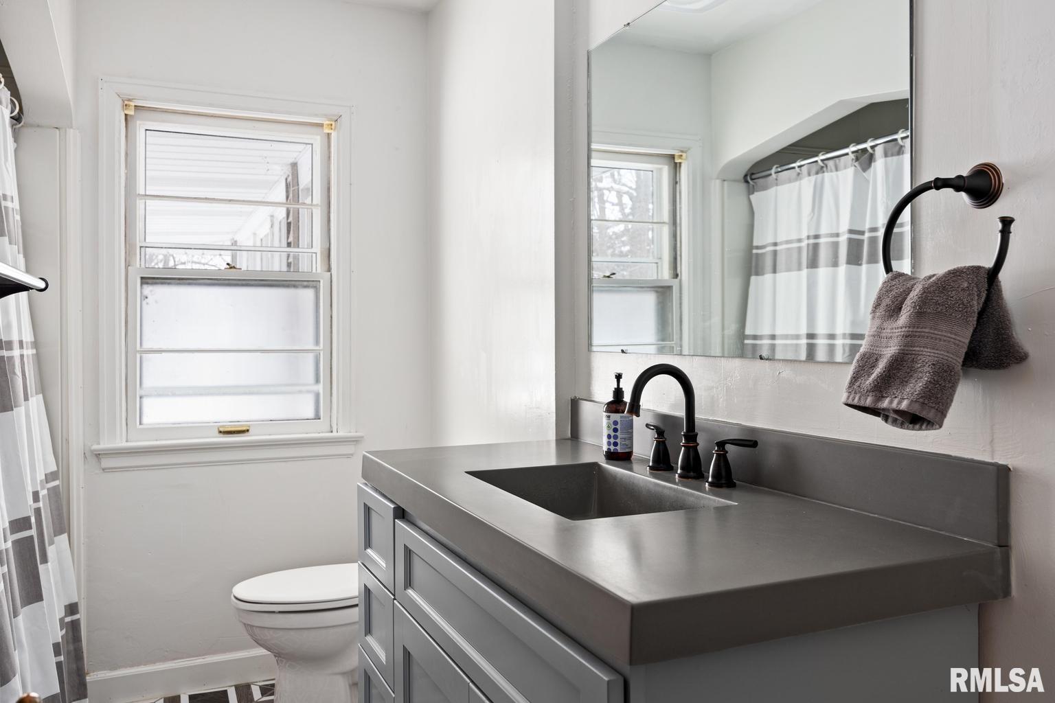 8653 North Picture Ridge Road Peoria, IL 61615 - Photo 22 of 36 Gallery Image 22