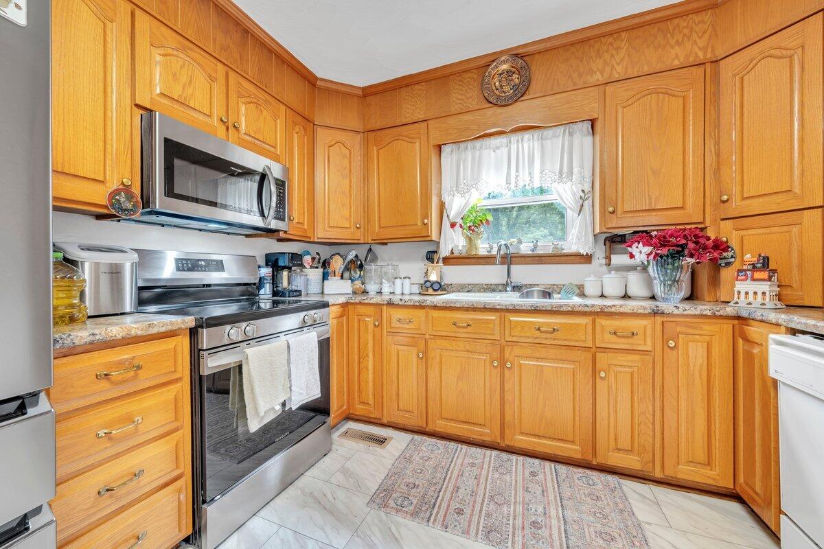 2519 Kent Road Southeast Roanoke, VA 24014 - Photo 12 of 50 MIB08769