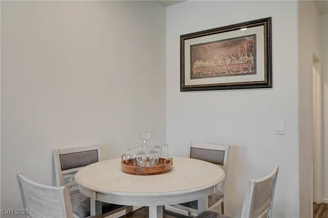 $359,999 | 542 Foothill Cove Lane, Henderson, NV 89002