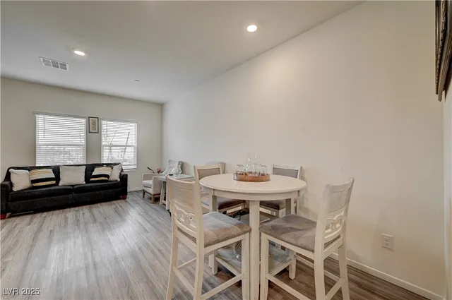 $359,999 | 542 Foothill Cove Lane, Henderson, NV 89002