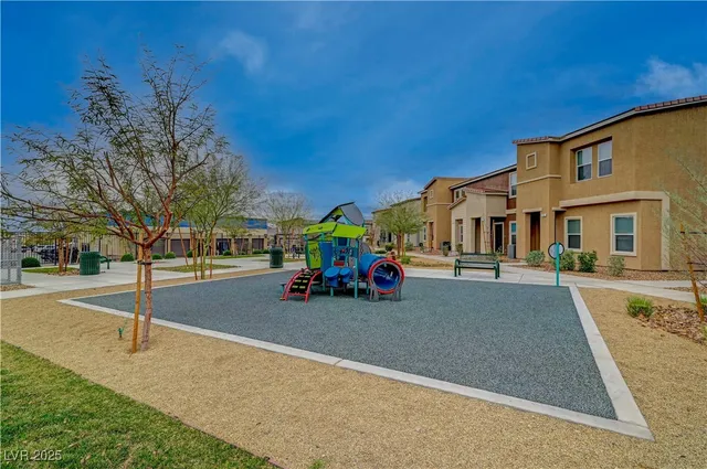$359,999 | 542 Foothill Cove Lane, Henderson, NV 89002