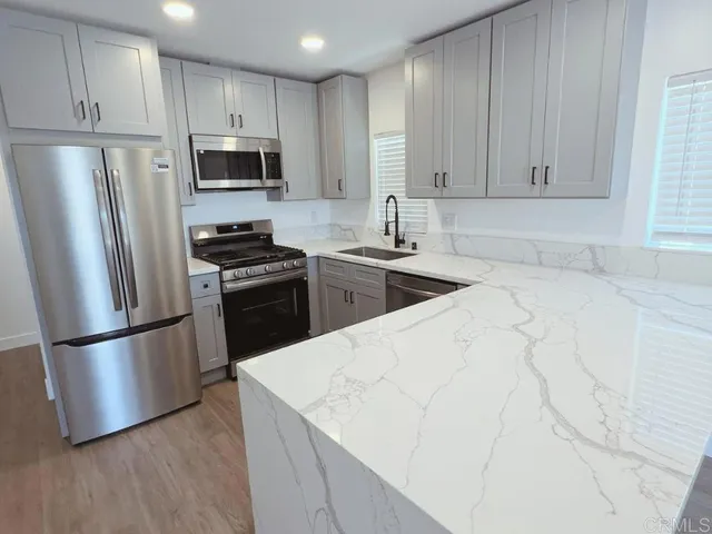 $1,250,000 | 220 Southlook Avenue, San Diego, CA 92113