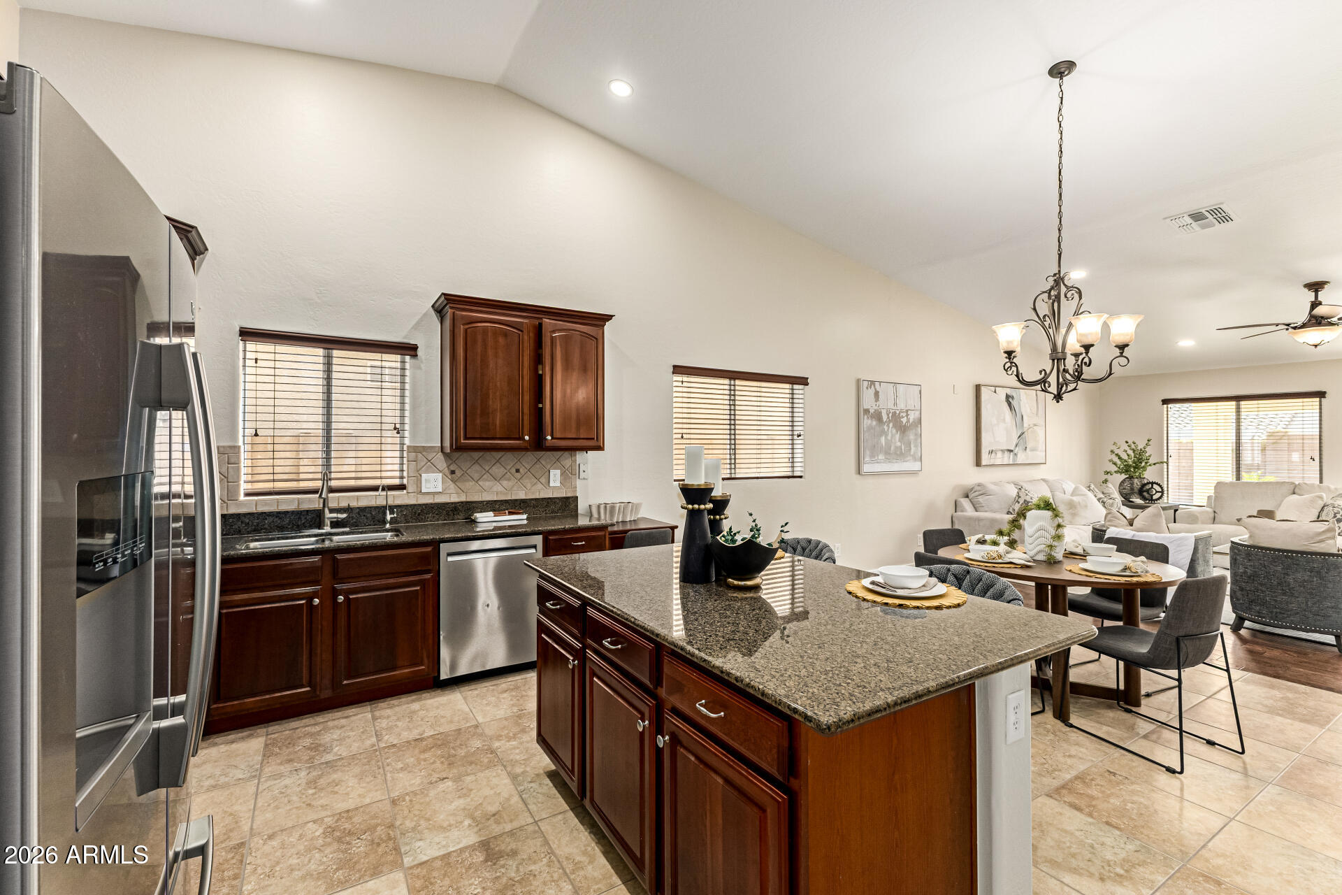 2531 East Electra Lane Phoenix, AZ 85024 - Photo 14 of 38 16-Electra