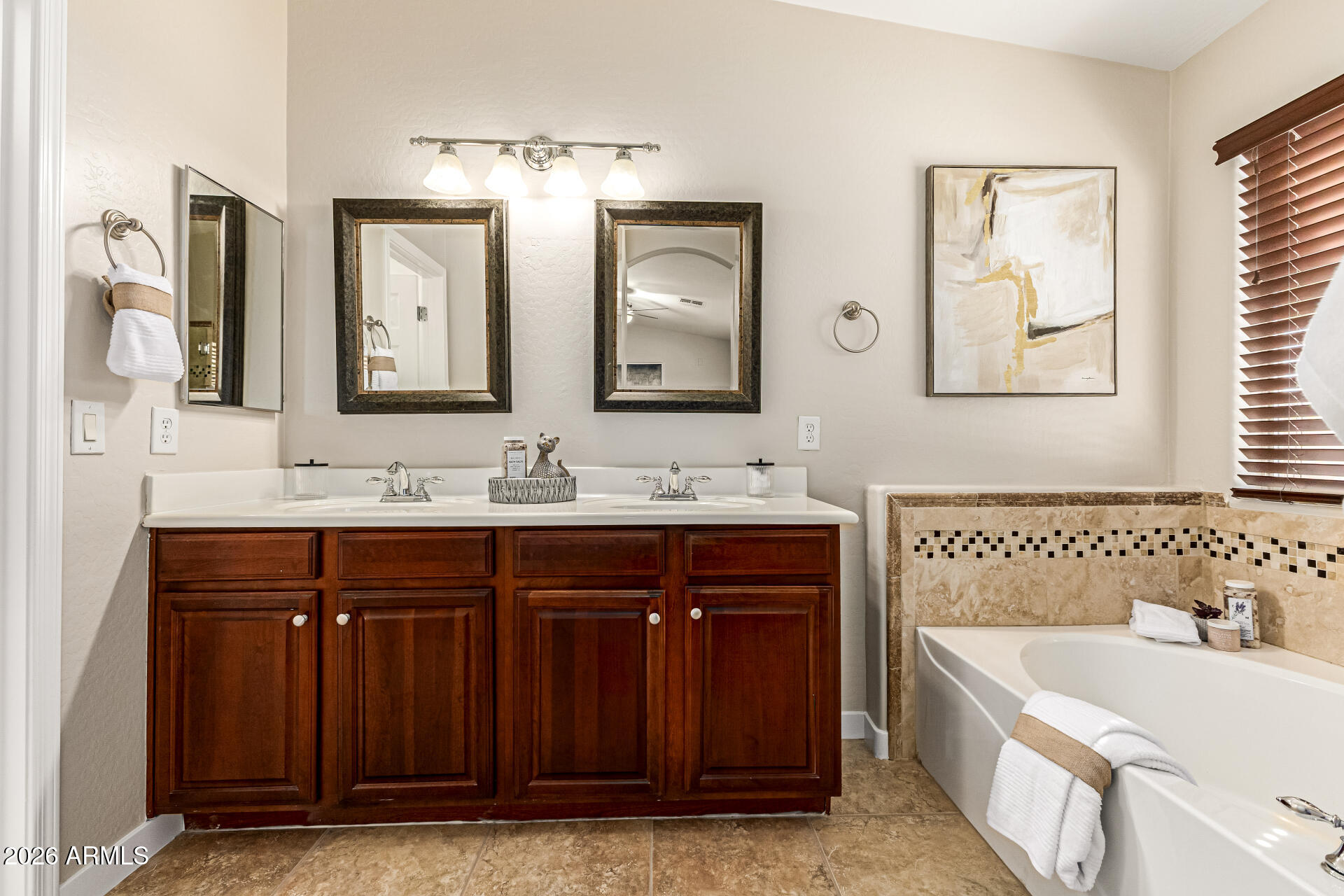 2531 East Electra Lane Phoenix, AZ 85024 - Photo 23 of 38 25-Electra