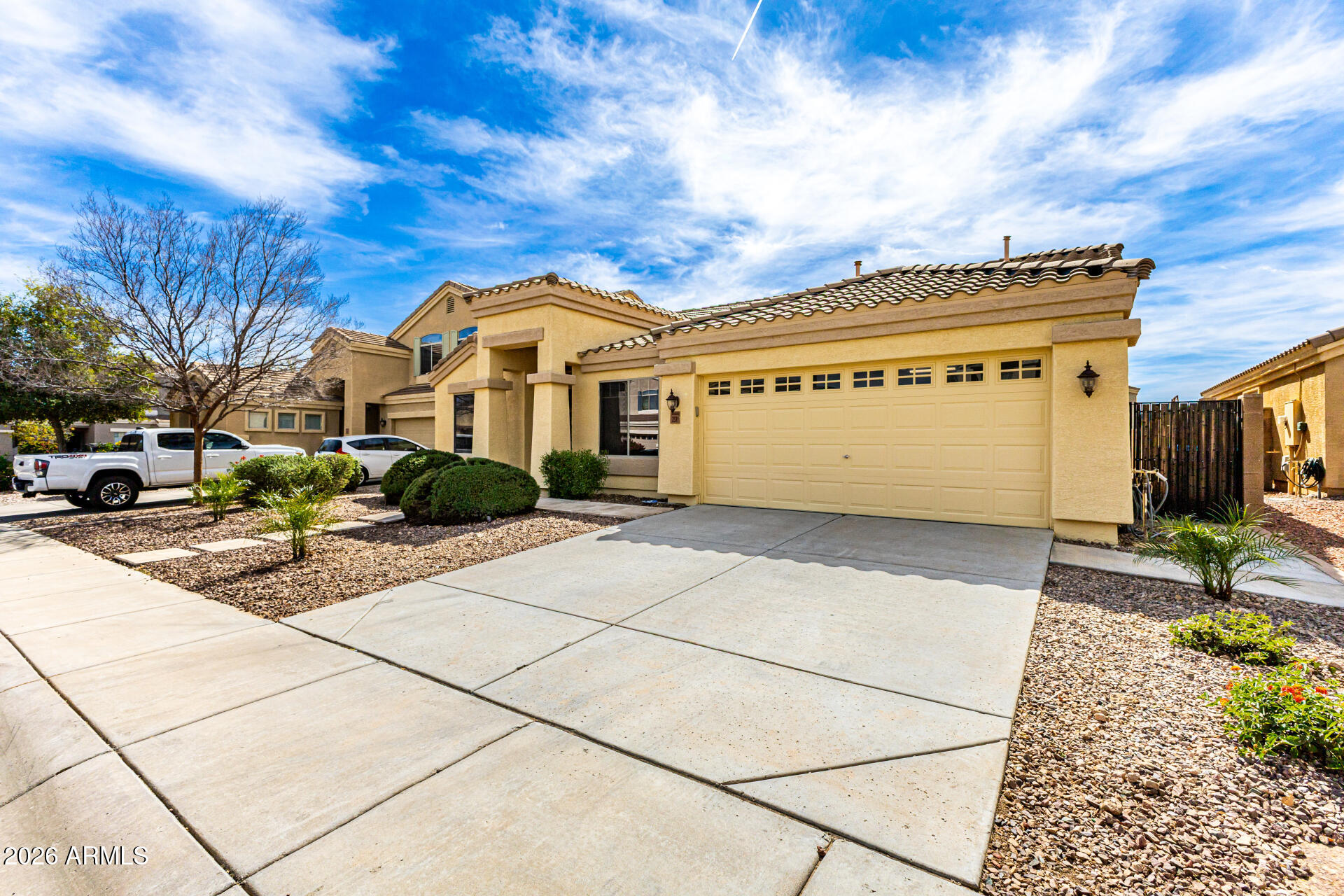 2531 East Electra Lane Phoenix, AZ 85024 - Photo 3 of 38 03-Electra
