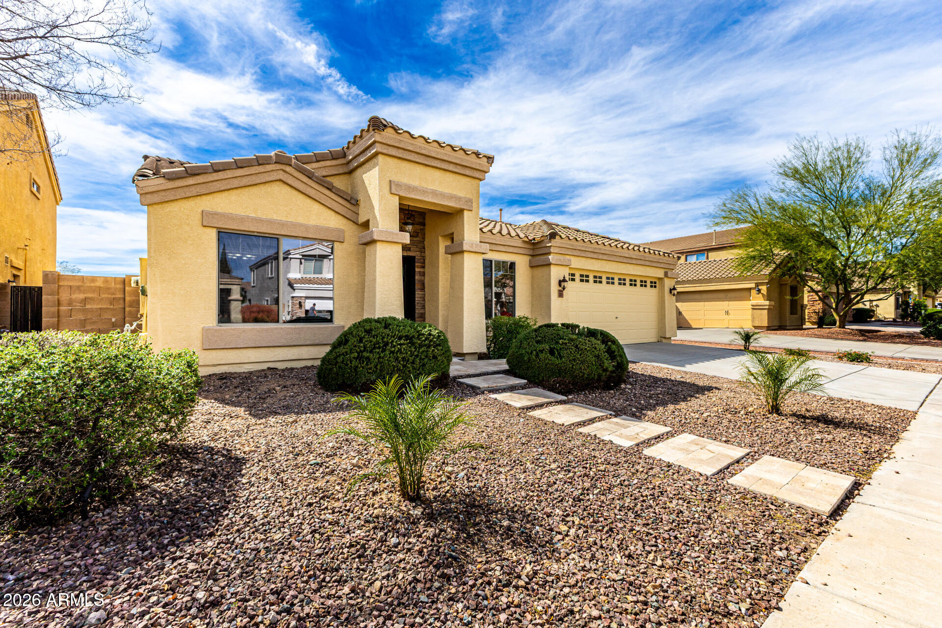 2531 East Electra Lane Phoenix, AZ 85024 - Photo 5 of 38 05-Electra