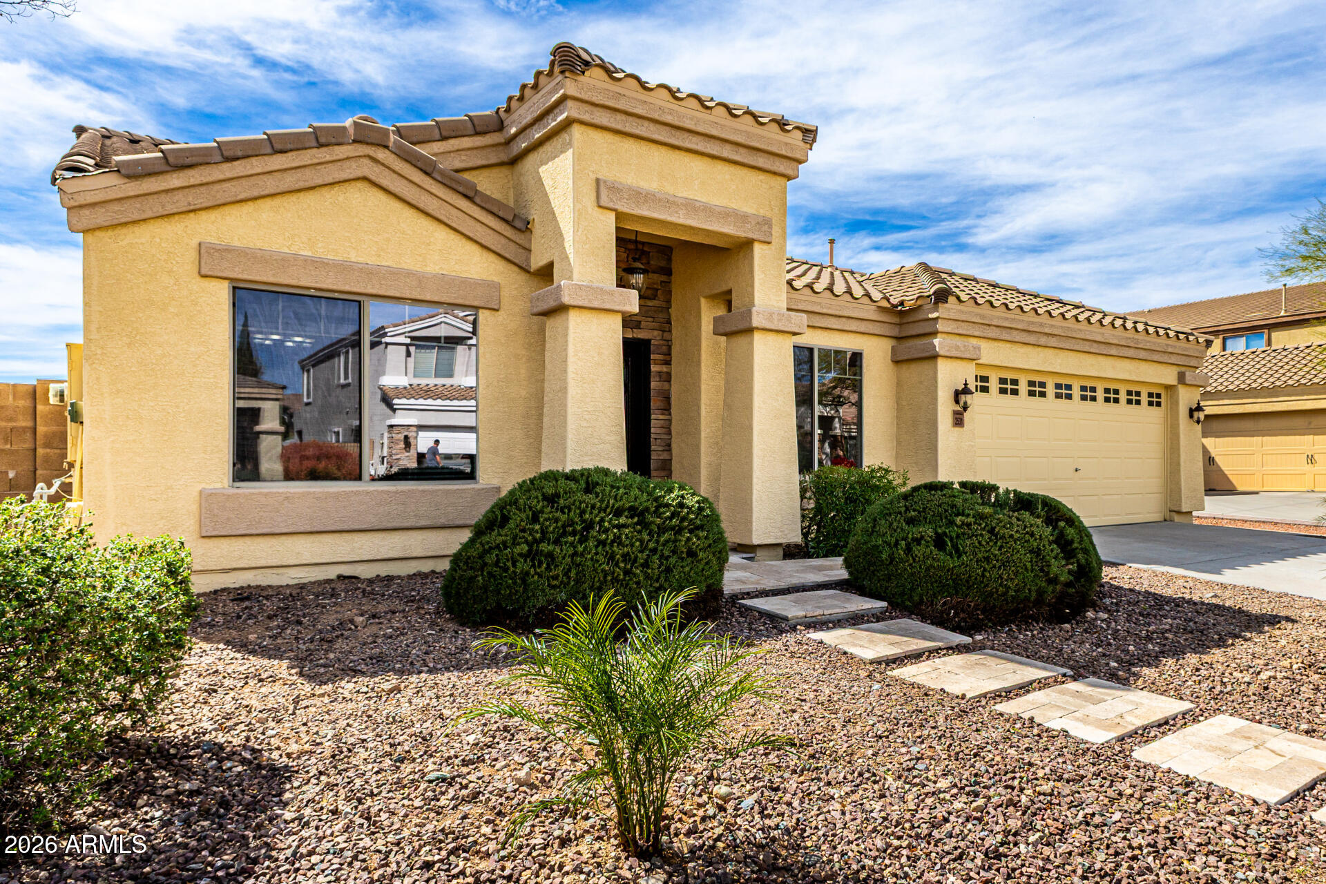 2531 East Electra Lane Phoenix, AZ 85024 - Photo 6 of 38 06-Electra