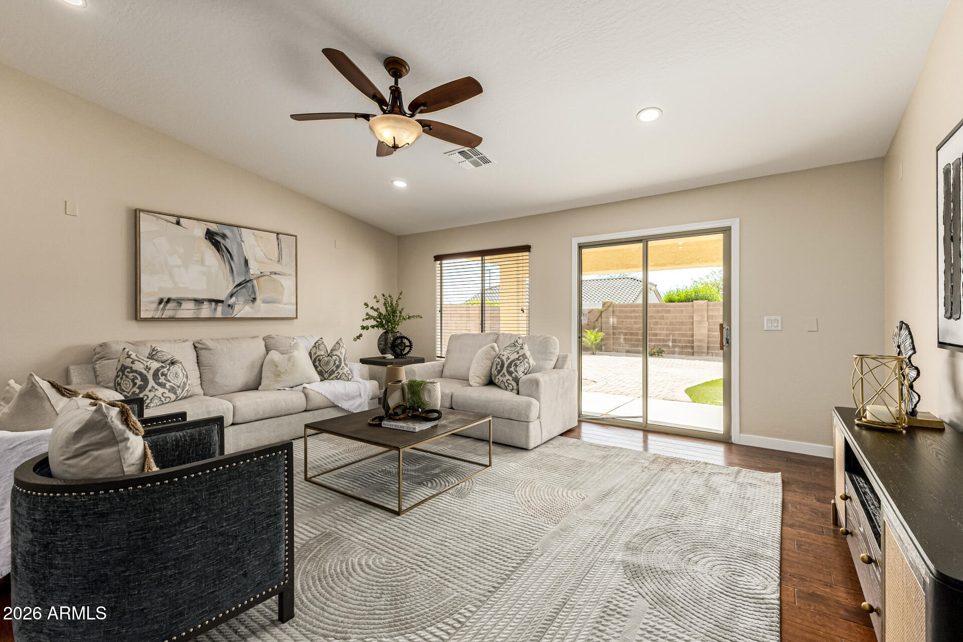 2531 East Electra Lane Phoenix, AZ 85024 - Photo 9 of 38 09-Electra