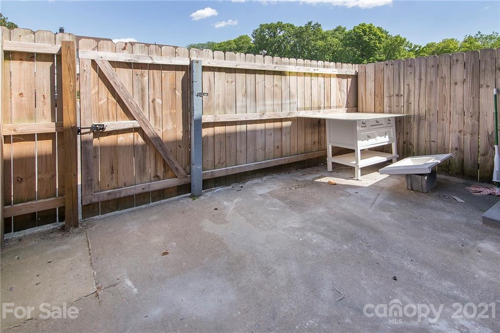 5829 Hunting Ridge Lane Charlotte, NC 28212 - Photo 15 of 18 Gallery Image 15