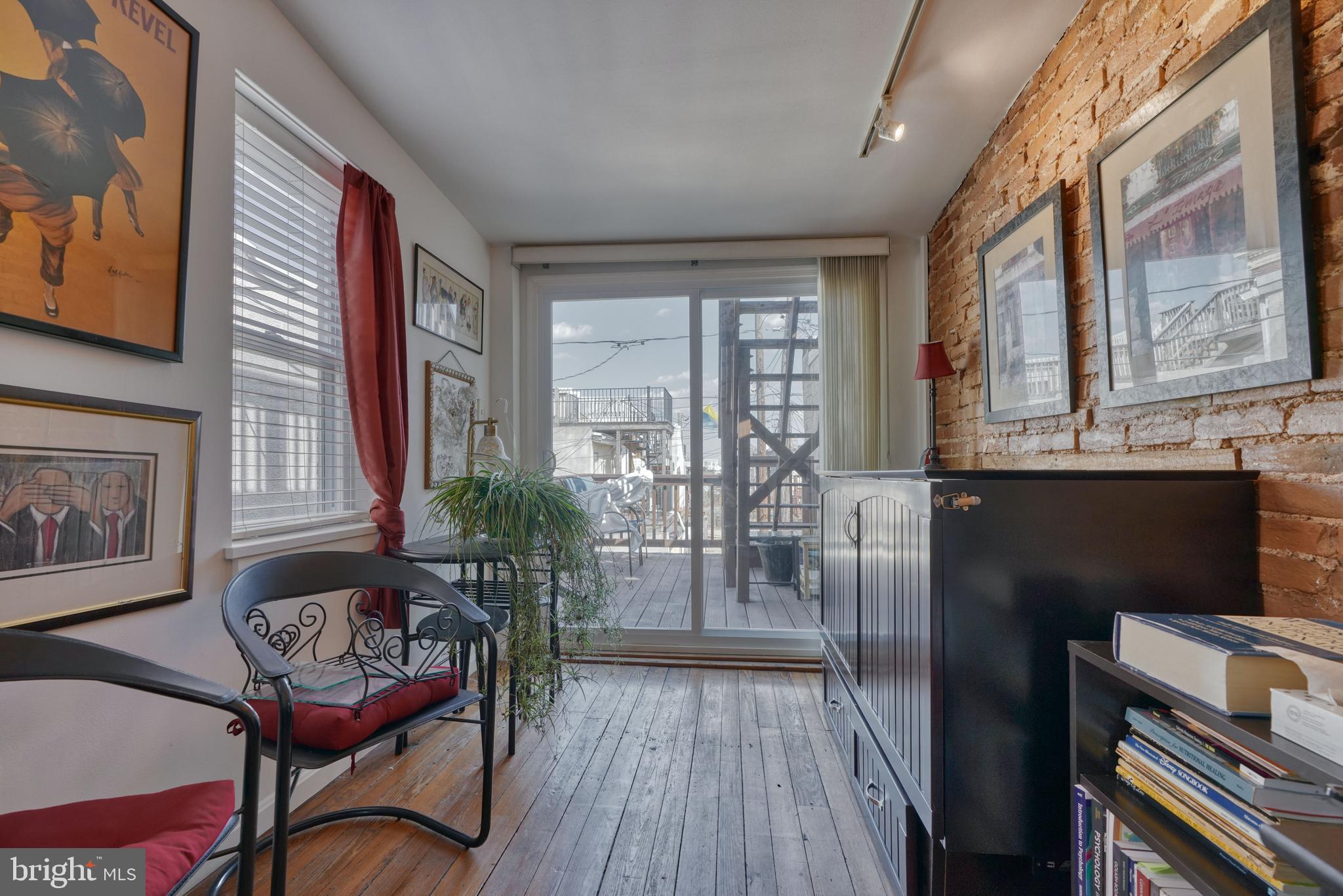 1409 Covington Street Baltimore, MD 21230 - Photo 22 of 31 View to second level deck