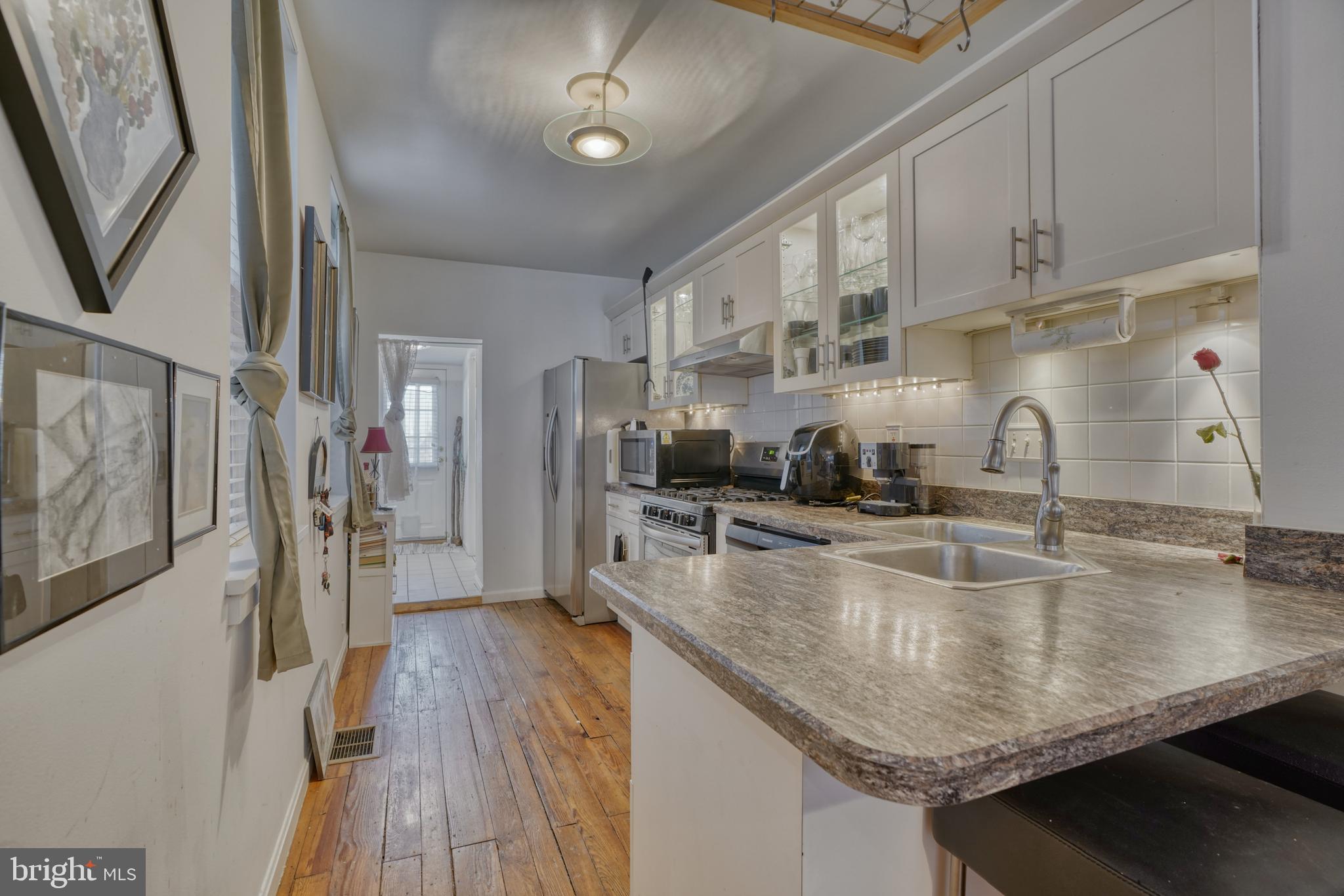 1409 Covington Street Baltimore, MD 21230 - Photo 9 of 31 Large Galley Kitchen