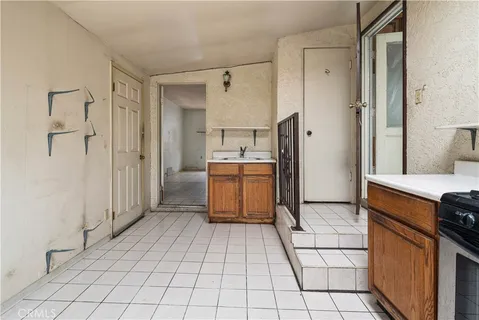 $700,000 | 303 East Lincoln Street, Carson, CA 90745