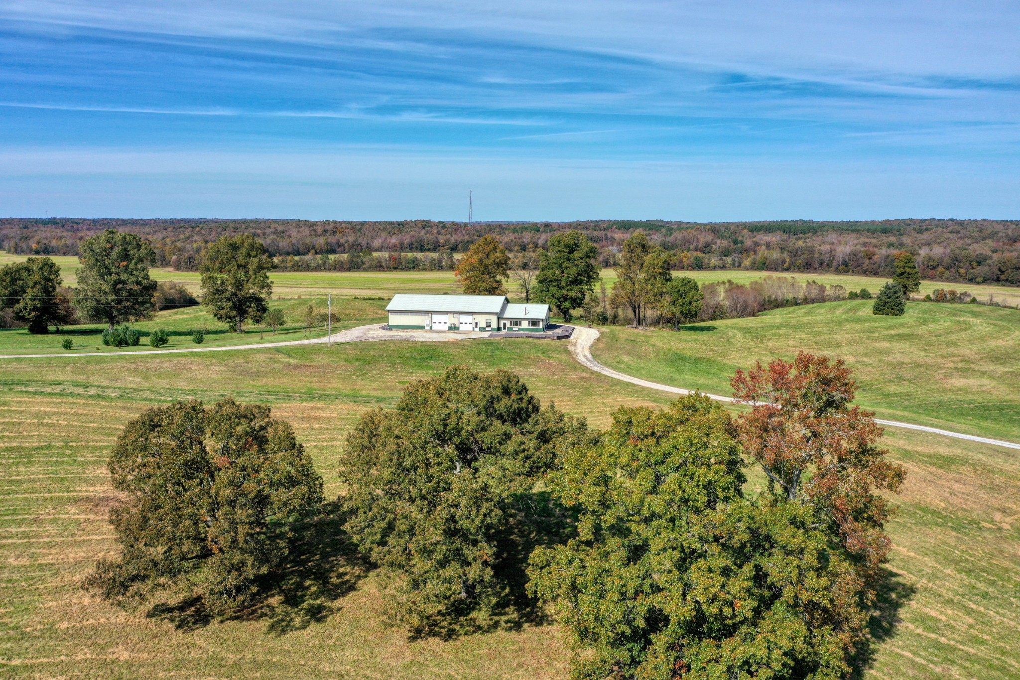 650 Humphrey Road Huntingdon, TN 38344 - Photo 20 of 24 a view of an ocean and beach