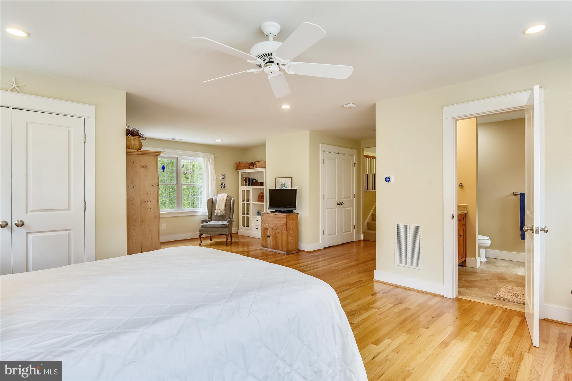 1916 Foxhall Road McLean, VA 22101 - Photo 23 of 43 Gallery Image 23
