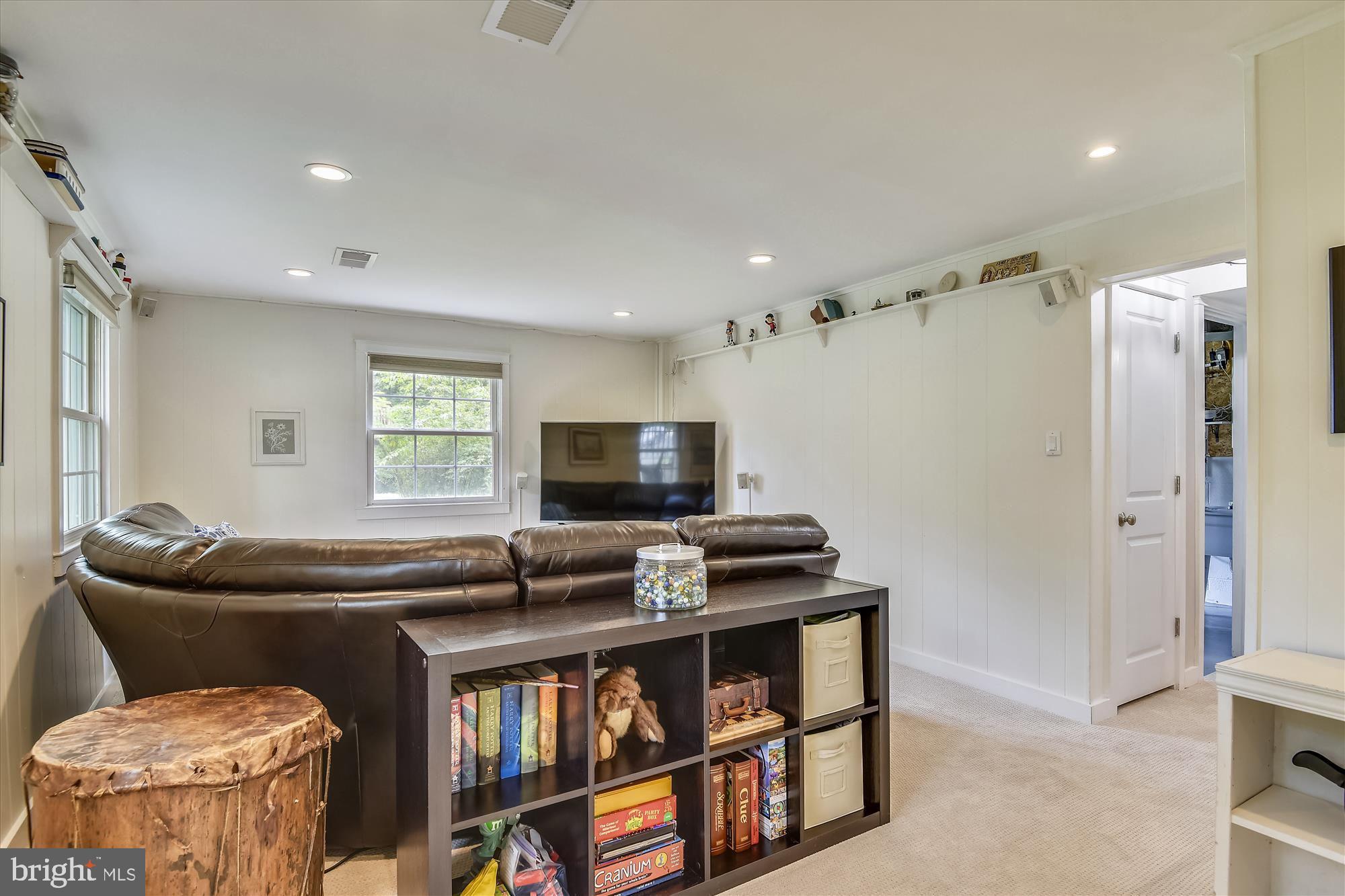 1916 Foxhall Road McLean, VA 22101 - Photo 40 of 43 Gallery Image 40