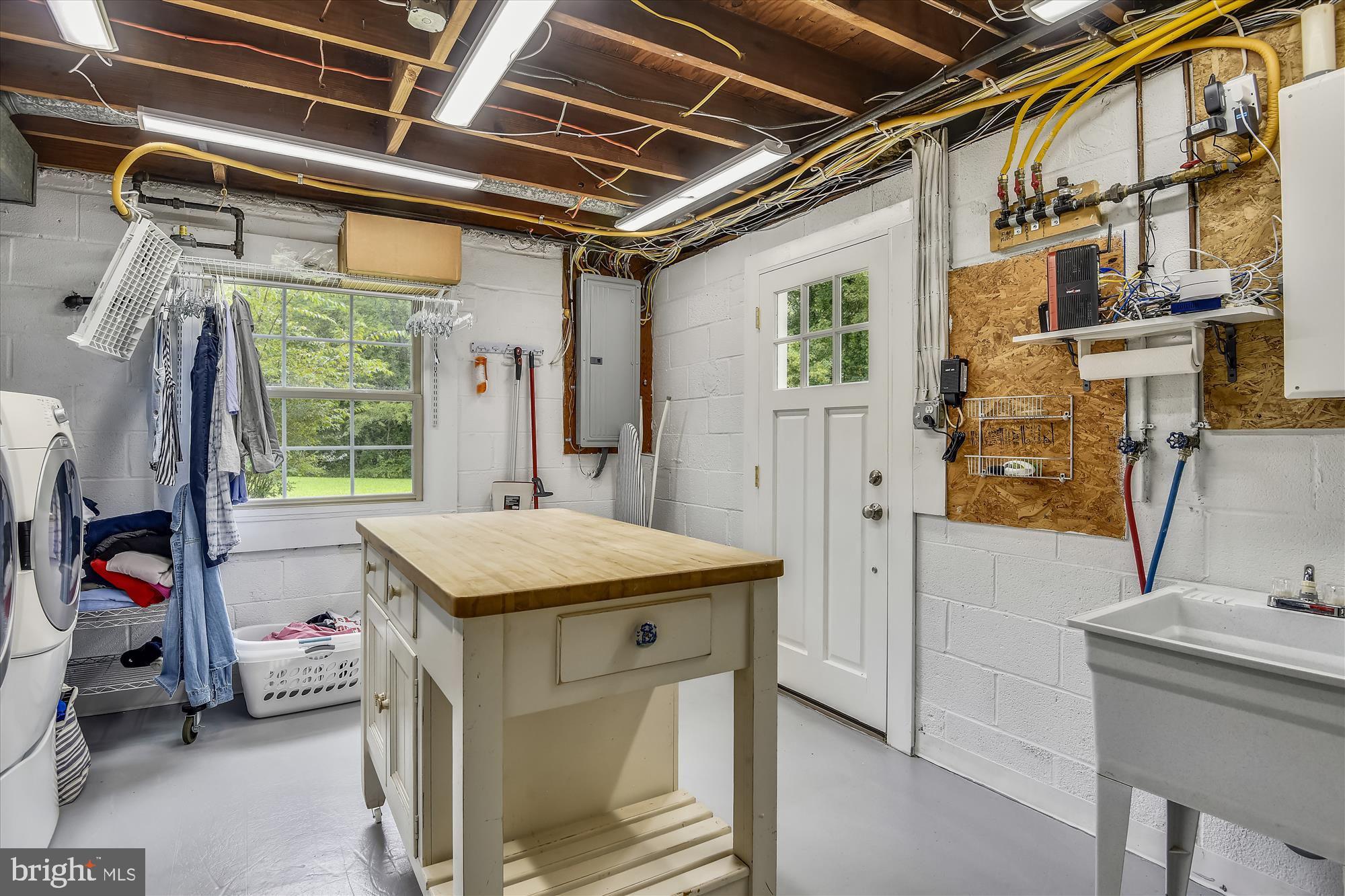 1916 Foxhall Road McLean, VA 22101 - Photo 42 of 43 Gallery Image 42