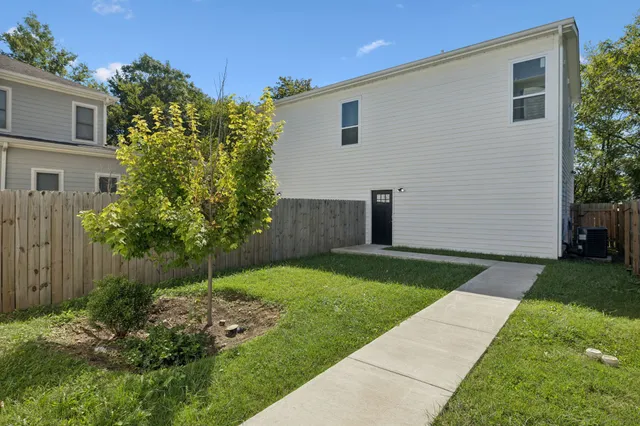 $789,999 | 1621 9th Avenue North, Unit B, Nashville, TN 37208