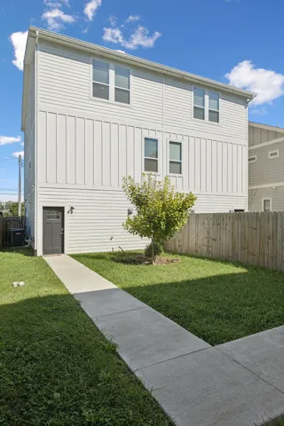 $789,999 | 1621 9th Avenue North, Unit B, Nashville, TN 37208