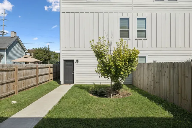 $789,999 | 1621 9th Avenue North, Unit B, Nashville, TN 37208