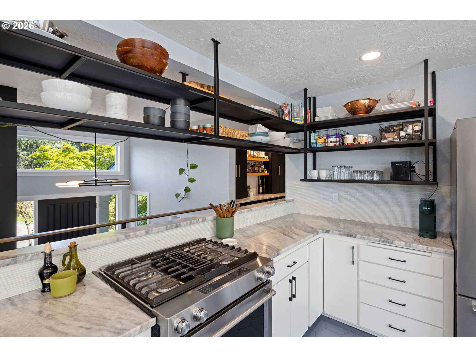 3018 Ashley Loop Eugene, OR 97405 - Photo 21 of 48 Kitchen