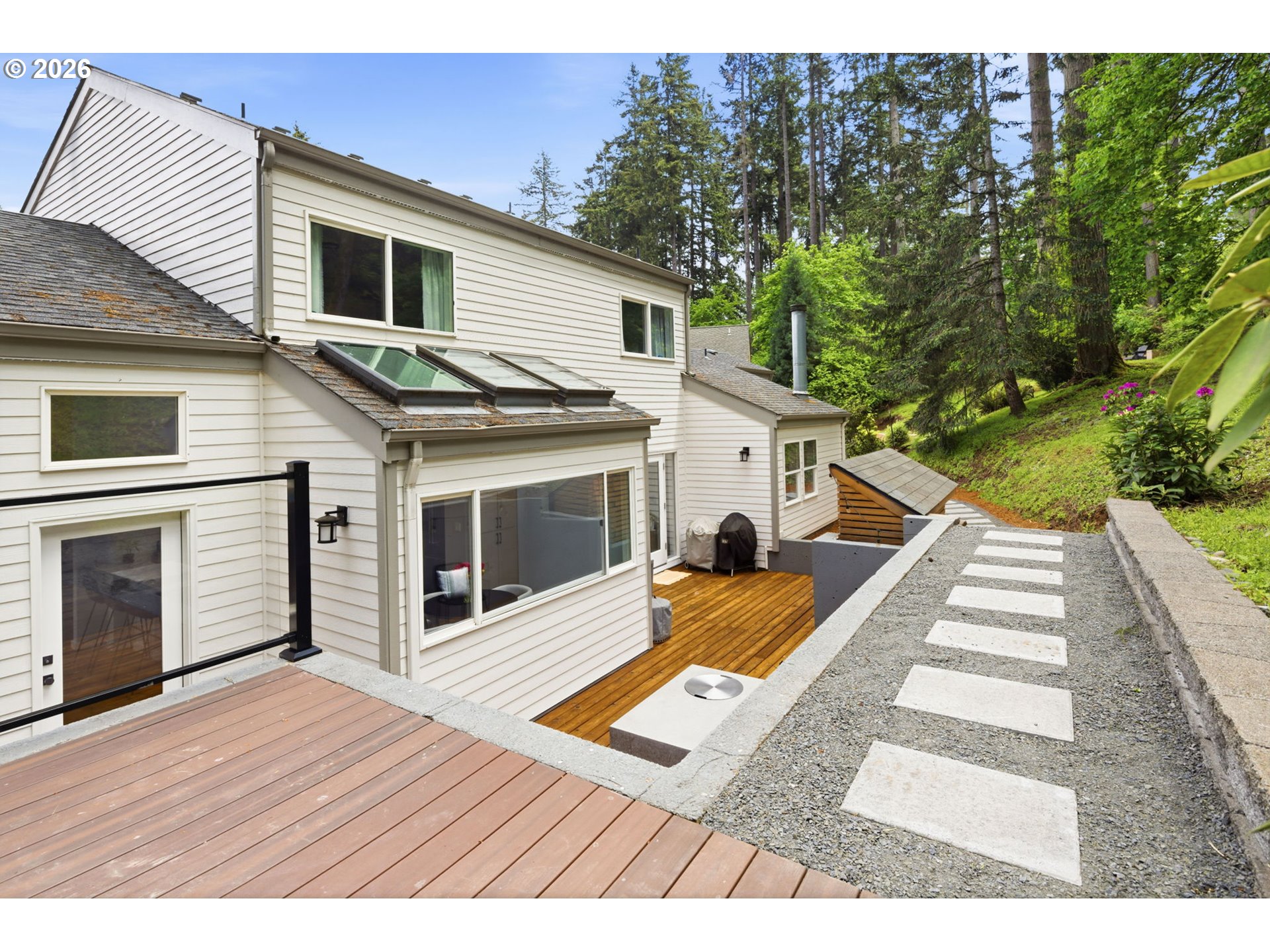 3018 Ashley Loop Eugene, OR 97405 - Photo 44 of 48 Deck