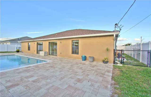 $1,950 | 512 Skyline Boulevard, Cape Coral, FL 33991