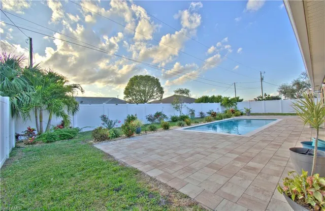 $1,950 | 512 Skyline Boulevard, Cape Coral, FL 33991