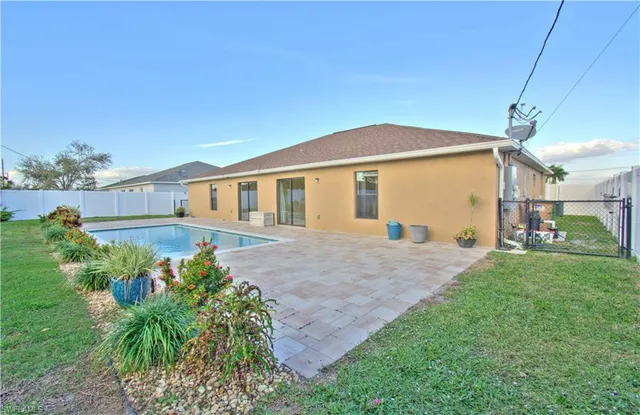 $1,950 | 512 Skyline Boulevard, Cape Coral, FL 33991