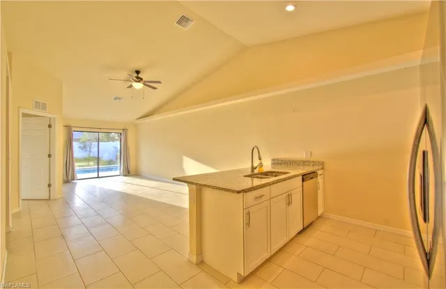 $1,950 | 512 Skyline Boulevard, Cape Coral, FL 33991