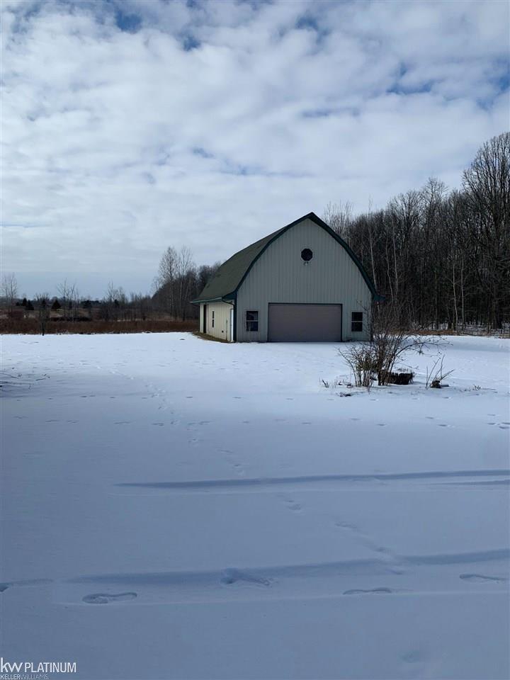 1855 Berville Road Allenton, MI 48002 - Photo 3 of 28