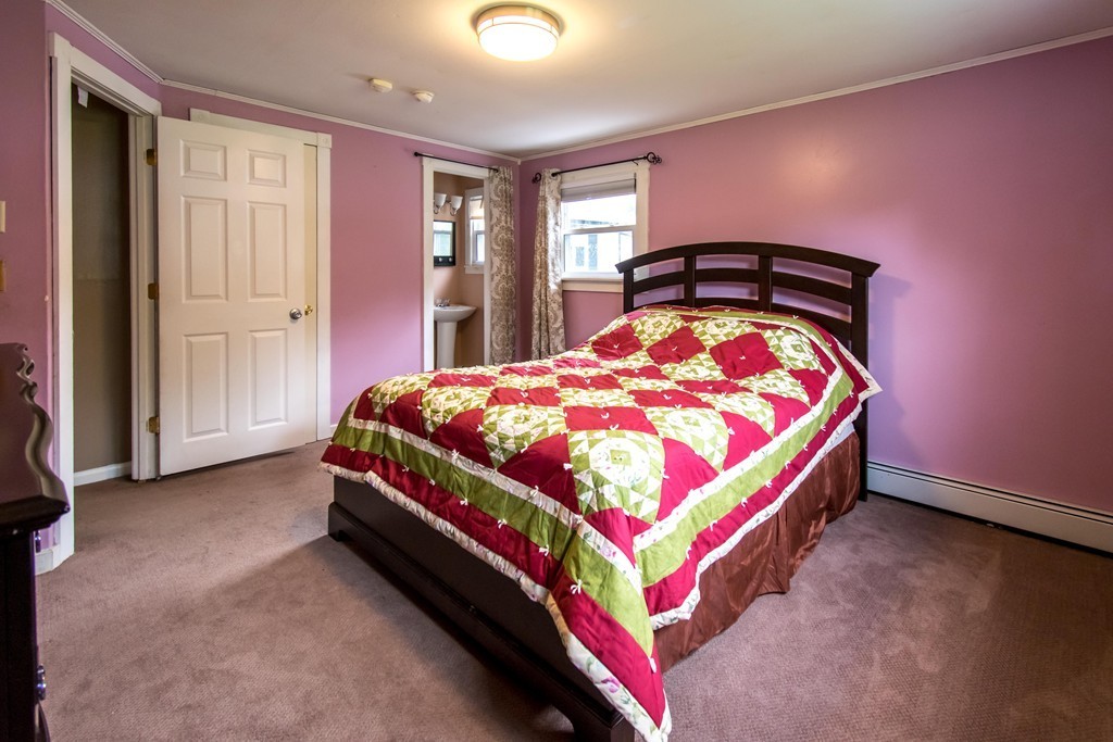 23 Seminole Street Springfield, MA 01118 - Photo 10 of 23