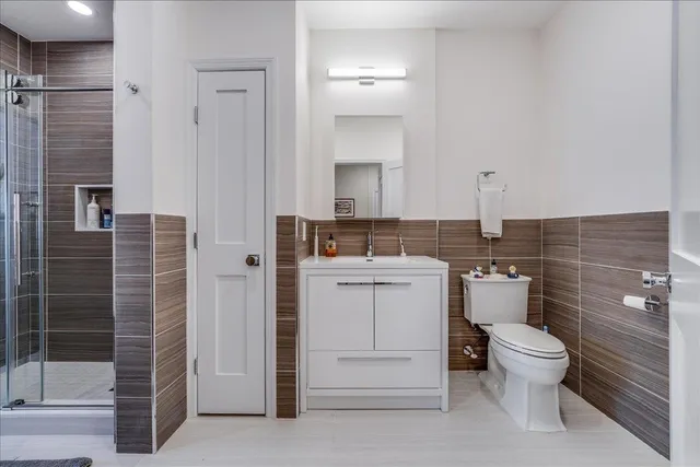 $600,000 | 26 Ave At Port Imperial, Unit 213, West New York, NJ 07093