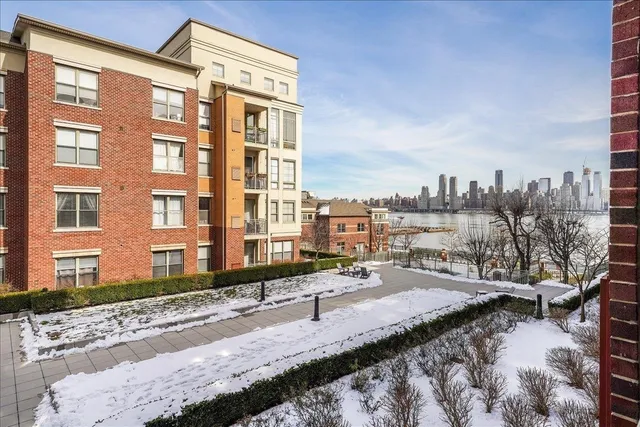 $600,000 | 26 Ave At Port Imperial, Unit 213, West New York, NJ 07093