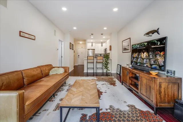 $600,000 | 26 Ave At Port Imperial, Unit 213, West New York, NJ 07093