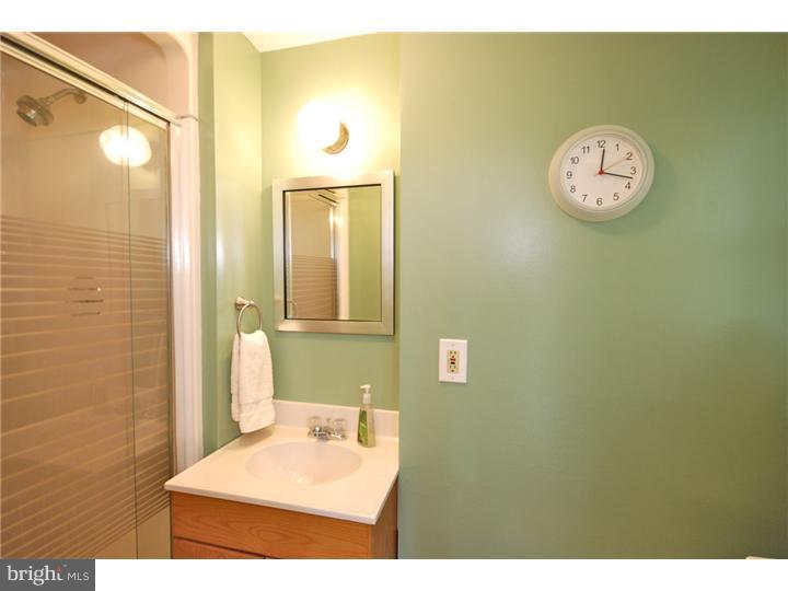 807 Richard Road Cherry Hill, NJ 08034 - Photo 14 of 25 Bathroom