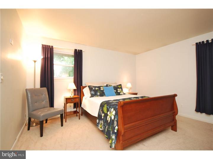 807 Richard Road Cherry Hill, NJ 08034 - Photo 16 of 25 Bedroom - Main