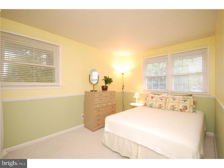 807 Richard Road Cherry Hill, NJ 08034 - Photo 17 of 25 Bedroom 2