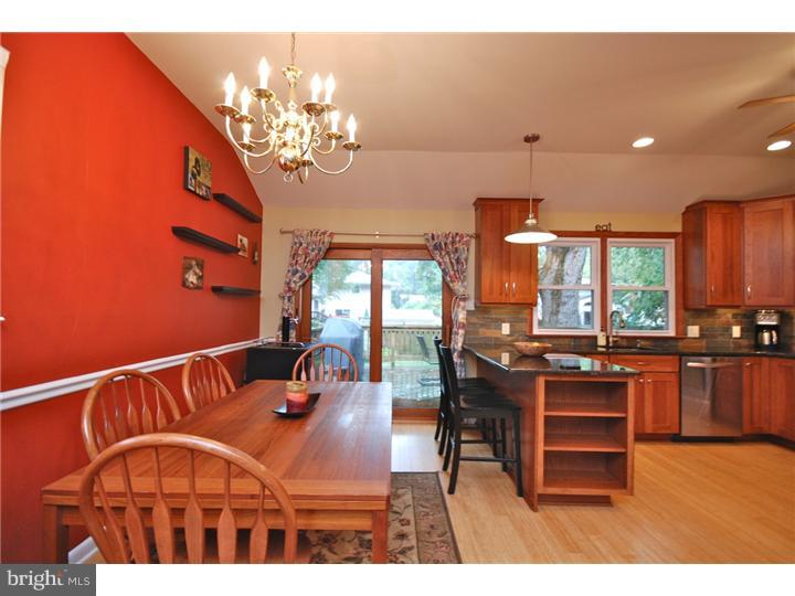 807 Richard Road Cherry Hill, NJ 08034 - Photo 6 of 25 Dining Room