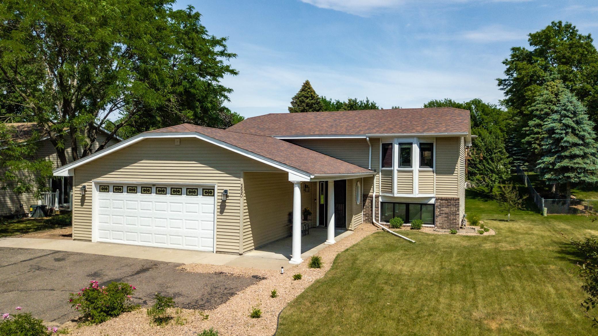 5690 Turtle Lake Road Shoreview, MN 55126 - Photo 3 of 28