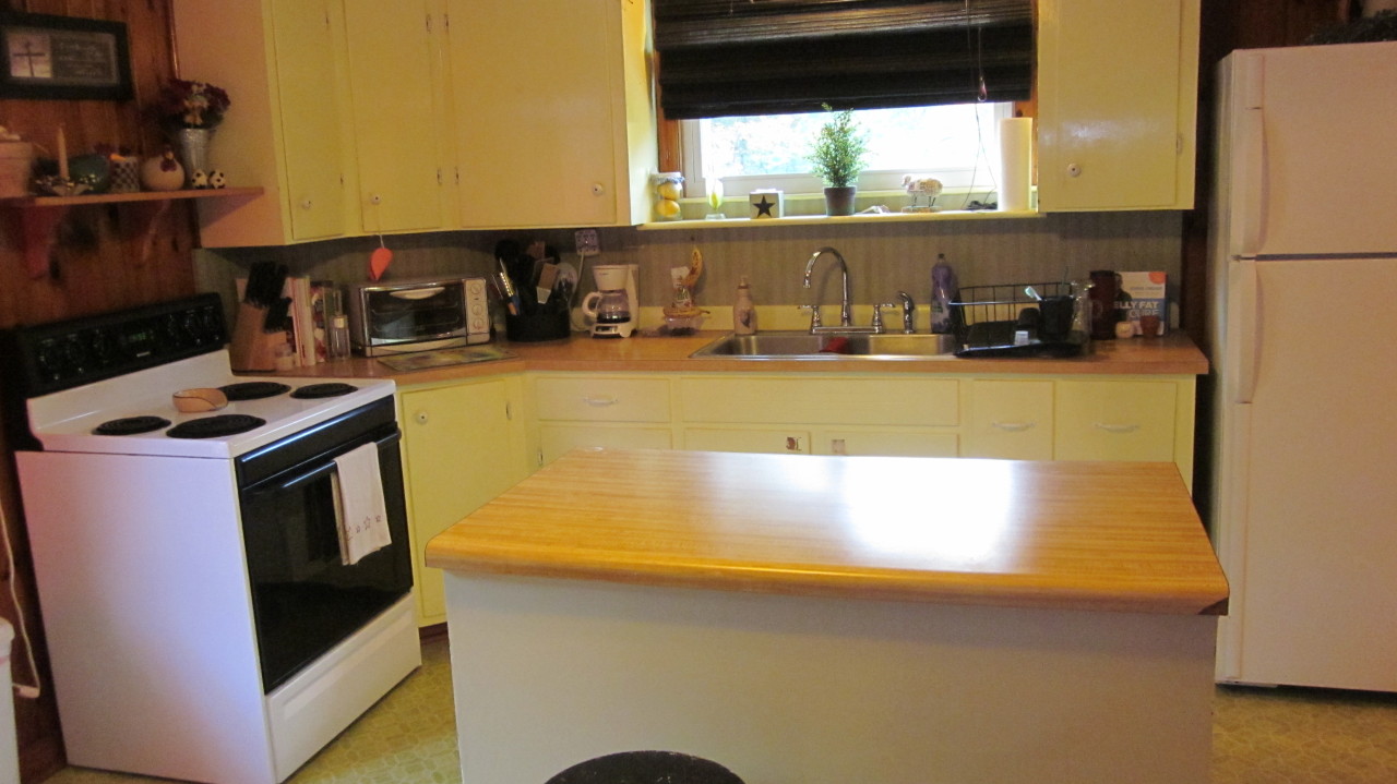 18 White Oak Road Boones Mill, VA 24065 - Photo 8 of 32 Kitchen