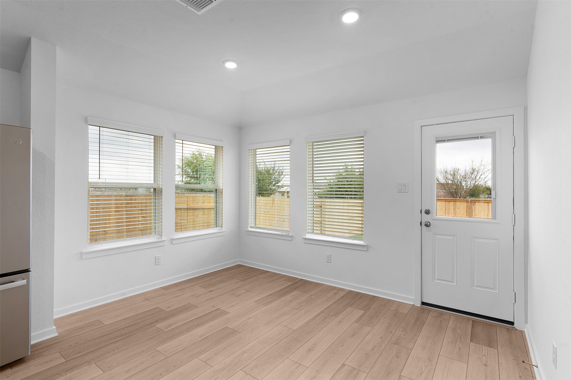 13721 Tucker Hedge Pass Elgin, TX 78621 - Photo 12 of 28